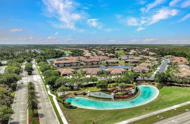 GORGEOUS 2 Bed/2Bath Condo: Golf Community Fort Myers, FL Pools, Laundry, Tennis