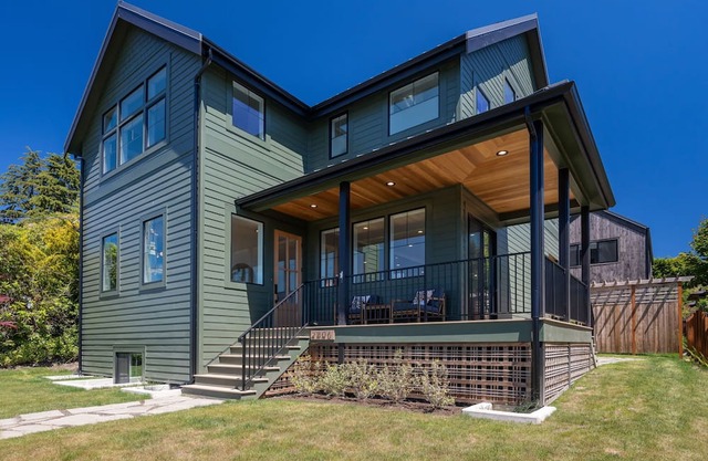 6-Bedroom Magnolia Luxury Home with Stunning Puget Sound Views, Chef’s Kitchen