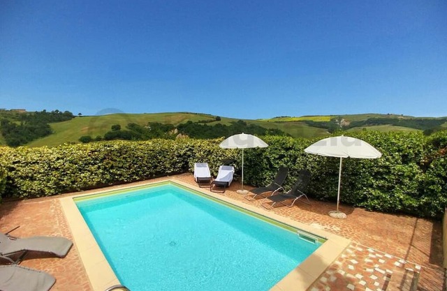 Holiday house with private pool