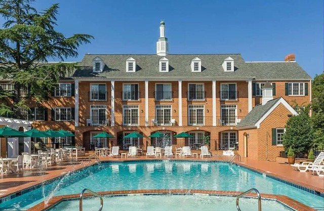 One bedroom Villa at Westgate in HISTORIC Williamsburg, VA!! June 9th-June 16th