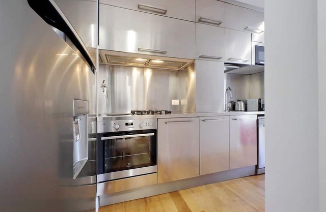 Apartment in Rome with 2 bedrooms sleeps 4