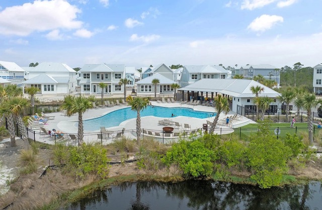 ☀️4BR-Walk2Bch-Pool+Fire Pit-Summer-Salt 2770☀️