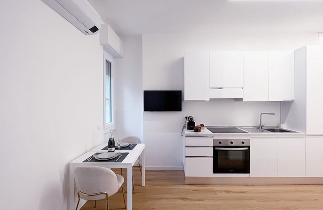 Apartment 'Led House Luxury' with Wi-Fi and Air Conditioning