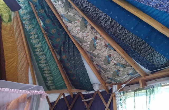 Exotic Glamping-Yurt Style; 10 minutes from Lake Lure!