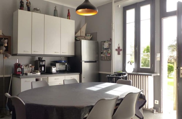 Maison Familiale Avec Piscine, Proche du Port