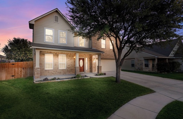 5BD Trendy Home w Pool + Hot Tub + Game Room