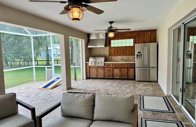 Peaceful Home in Horse Country