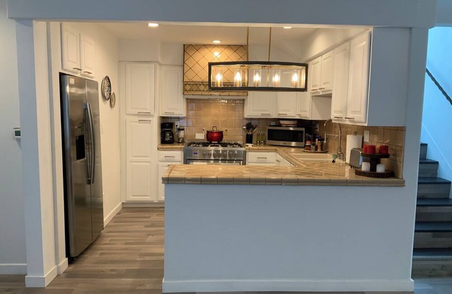 Bel Air HideawaynA newly renovated old Hollywood style home in heart of Bel Air