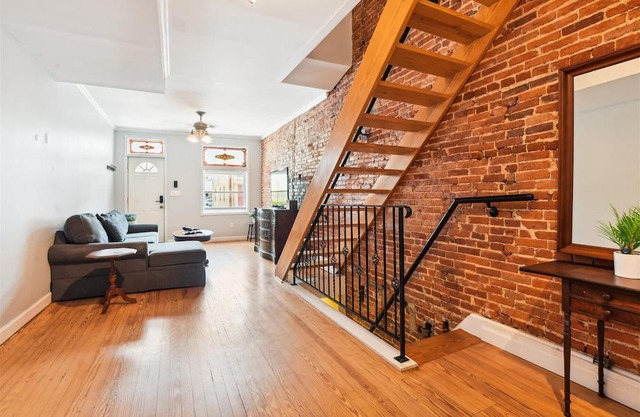 Cozy urban oasis near Fells Point and Johns Hopkins