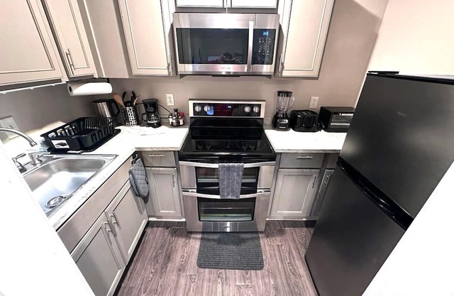 Mini casa /Bbq/Jardin Privado/Toyota Music F/Airport DFW/bicicletas