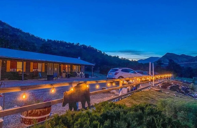 Black Bear Lodge 4 Su