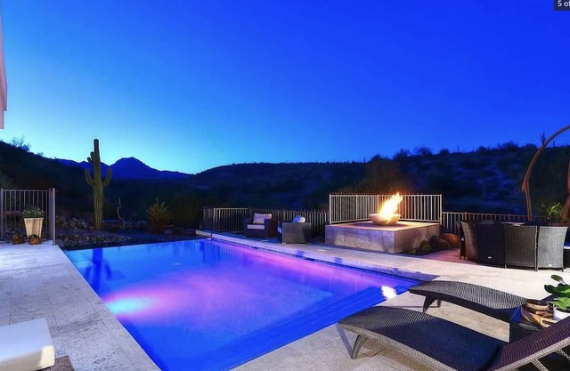 Breathtaking Views, Gated Home, Luxury Home, Private Pool & XLarge Kitchen!!!