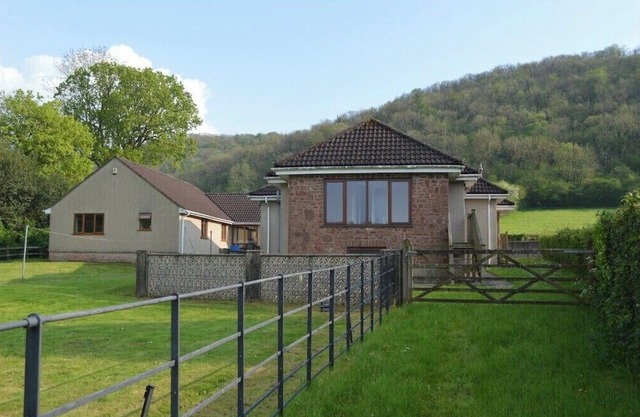 Modern single story home on village boundary in Mendip Hills AONB.