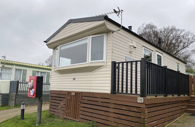 Beautiful 2-Bed Caravan situated near Leven, Fife