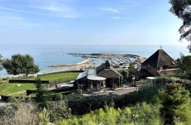 Jasmin a perfect Somerset escape