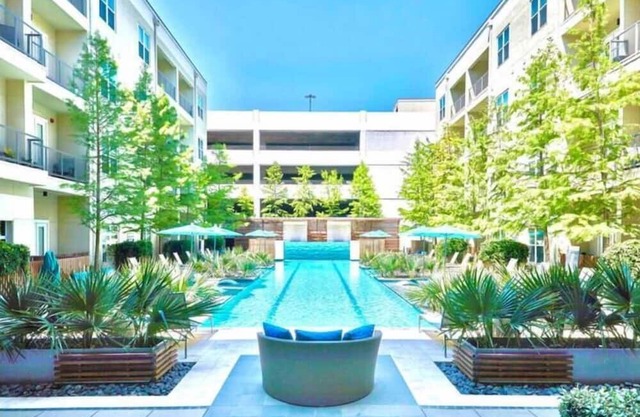 1 Bedroom in Richardson - Cityline Area - Train Station - Free Parking - NO PETS