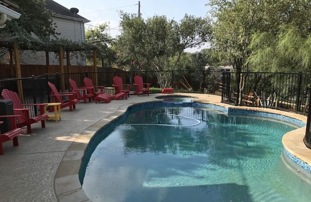 Luxury Austin Villa W/ Pool and Downtown Views!