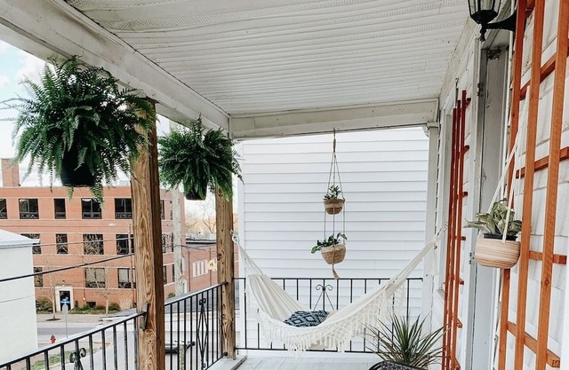 ~Small Town Boho Getaway~ Heart of Maysville, KY