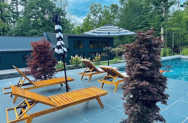 Woodstock Oasis 3 br 3 bath pool, monthly