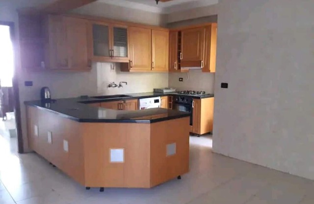 Stunning 4-Bed Apartment in Ain Saadeh