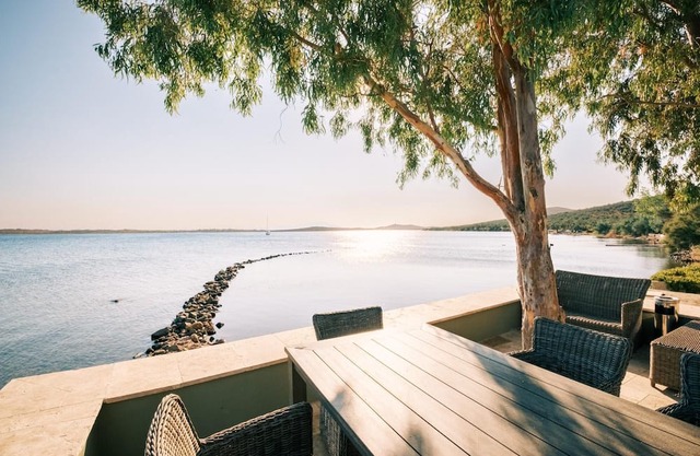 Unique Cunda Experience, Stone House w Private Bay
