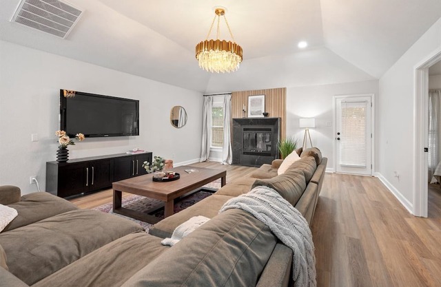 A designer's dream, incredible location, spacious and cozy!