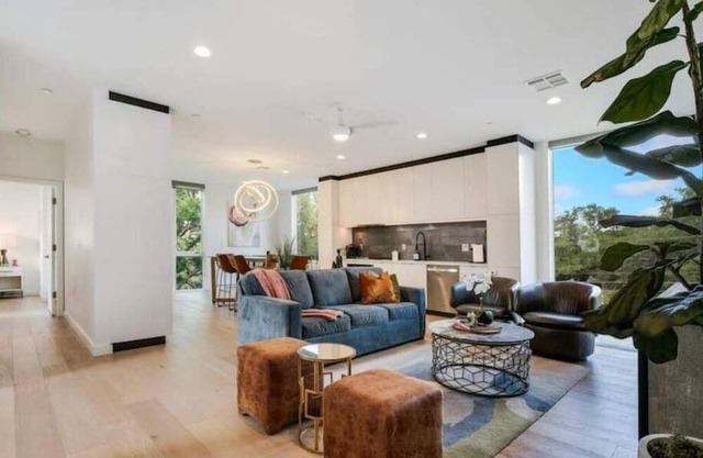 Downtown ATX Capital View Penthouse