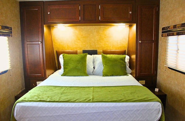 "Naples Bliss RV Stay"