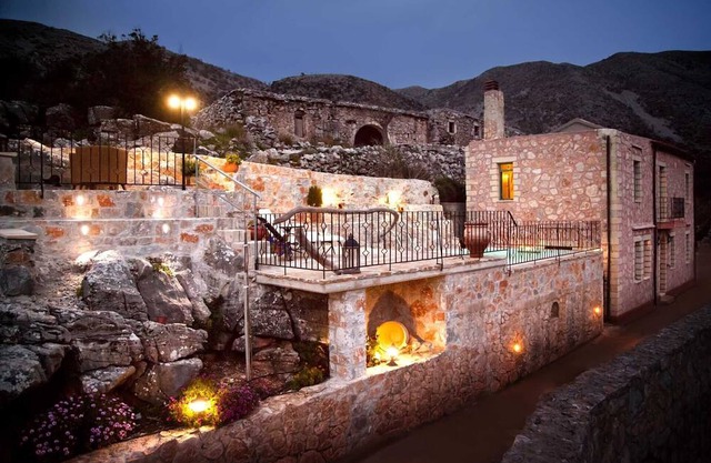Mountain paradise with private pool