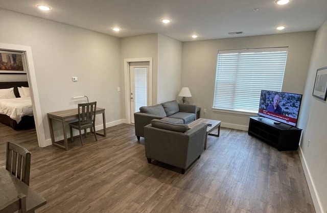 Get in before it's gone! More space than a hotel and cheaper too!