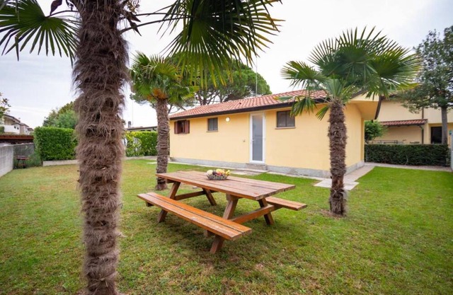 Cozy and welcoming single house with private garden by Beahost Rentals