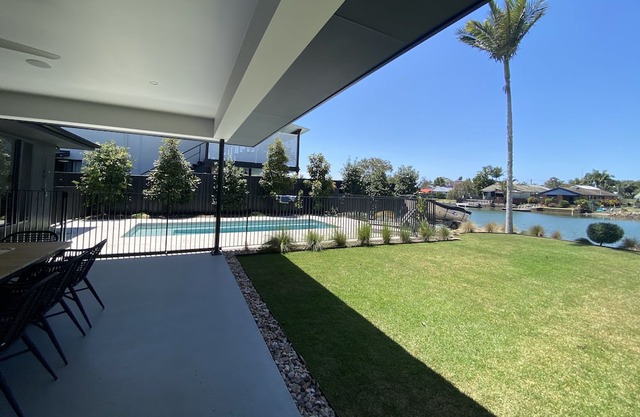 'The Lone Palm' - Home in Tweed Heads West