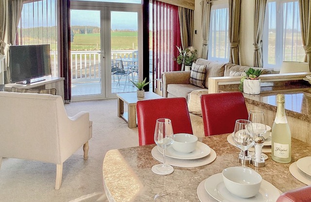 2 bedroom accommodation in Culloden Moor, near Inverness