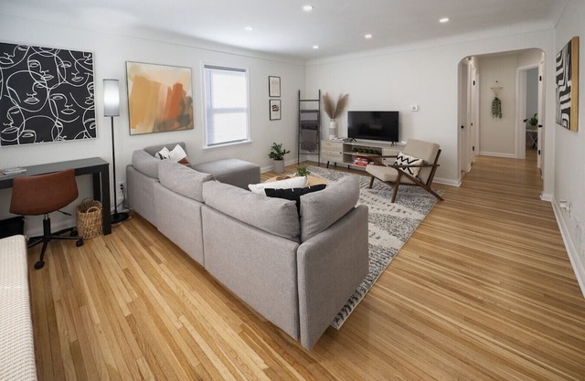 Beautiful Modern Home near Toledo Hospital & UT