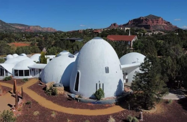 Sedona Domes Landmark Extreme Home near Bell Rock