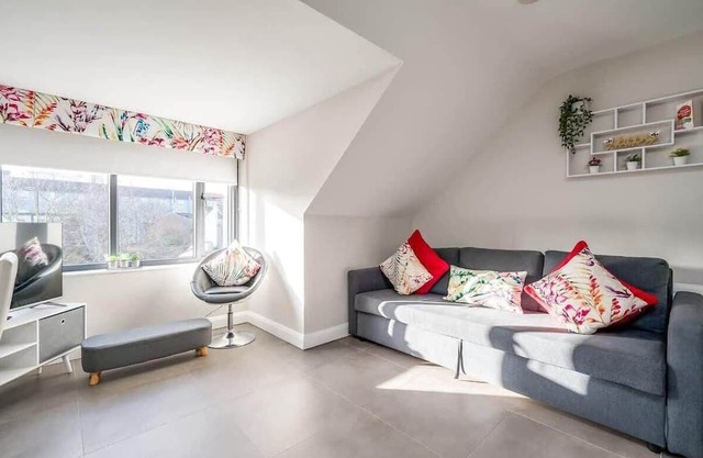 Utility Street - 1-bed Apt + Parking