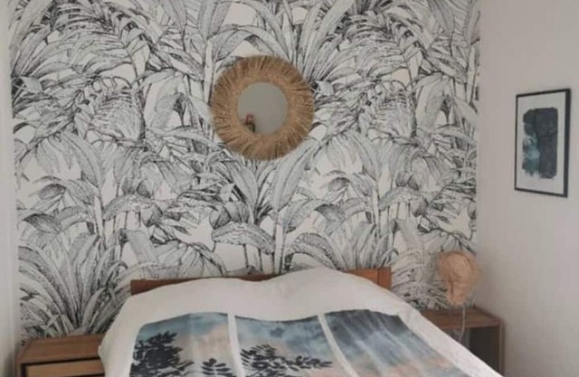 Secure parking, Cosy, near center, beach