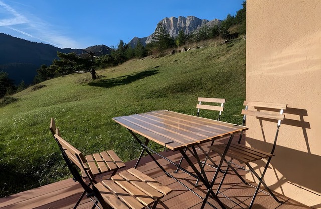 Apartment 'La Canopée - Grand Veymont View' with Mountain View and Private Terrace