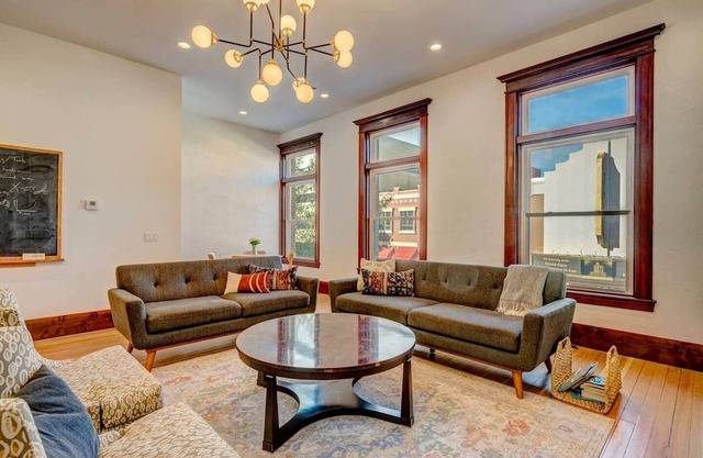 The Sheridan Suite | Historic Main St. Loft