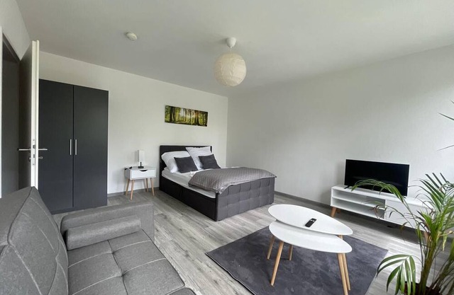 Sunny modern furnished apartment in the heart of Salzgitter - all-inclusive!