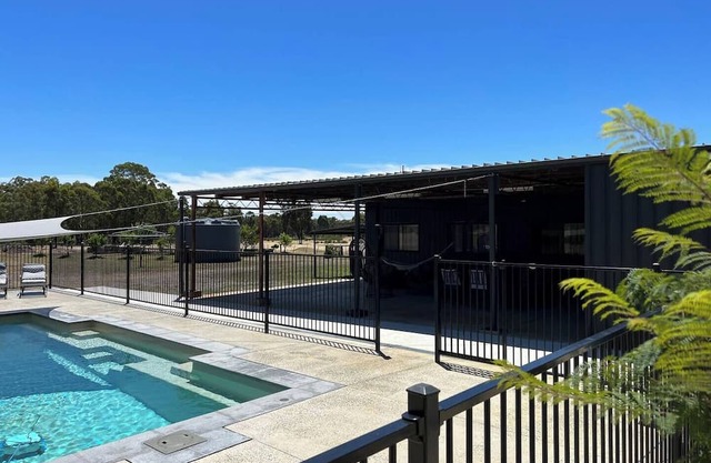 Farm Getaway near Nagambie with pool perfect for families or large groups!