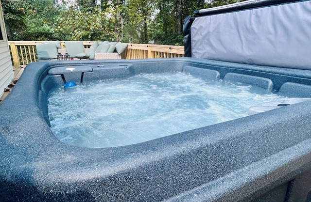 Cozy 2BR/2BA Cottage with Hot Tub, Fire Pit & Fenced Yard, Perfect Outdoor Space