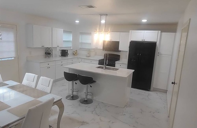 Modern & Elegant 3-bedroom home in Dallas, Texas.