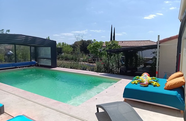 Holiday Home 'Loumarede' with Private Terrace, Wi-Fi and Air Conditioning