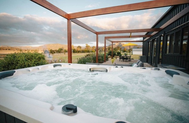 The Barn @ The Charles at Broke Hunter Valley Luxury