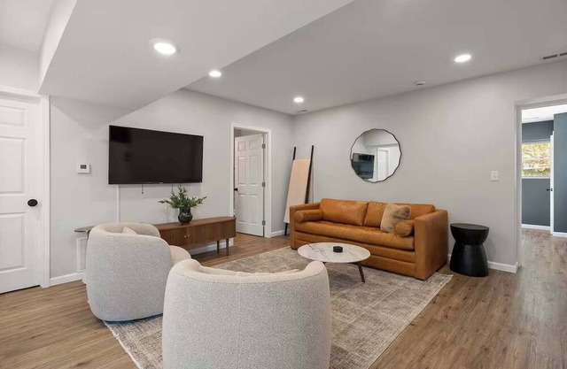 Clintonville | Brand New Apartment