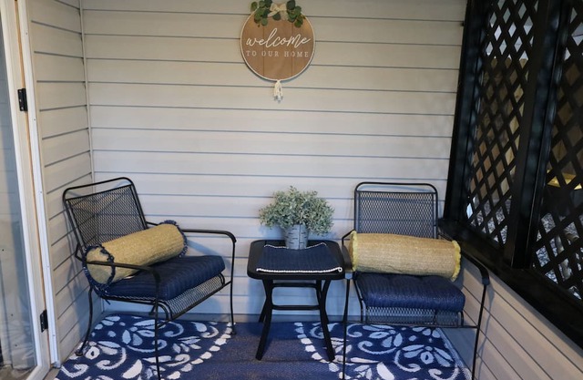 Monthly +Charming 2-bedroom/1-bath house on Westside Jax/OP