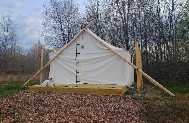 Fabulous Michigan Glamping Getaway near South Haven