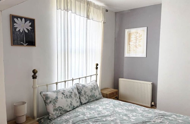 Cosy Flat Near City Centre & Princess Park