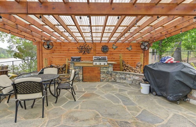 Modern and Peaceful- 3 bedroom Winnsboro Great North Lakehouse